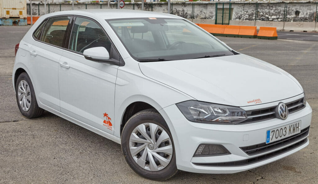 VW Polo, front view
